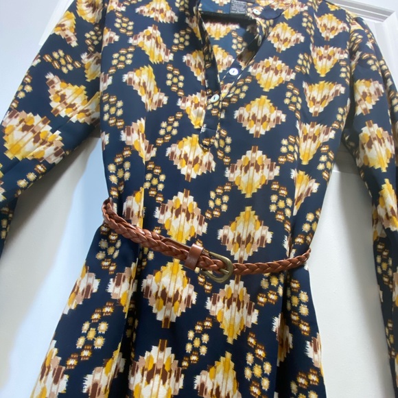 Abstract Pattern Long Blouse - Picture 4 of 4